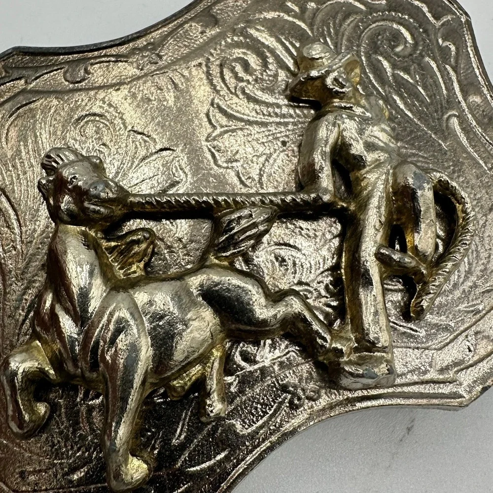 Vintage‎ Belt Buckle Western Cowboy Silver Roping Horse & Rider Rodeo Scene 882